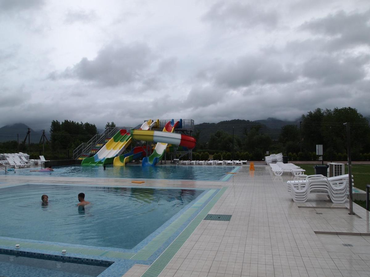 Tulipan Hotel Aquapark Vyshkove Luaran gambar