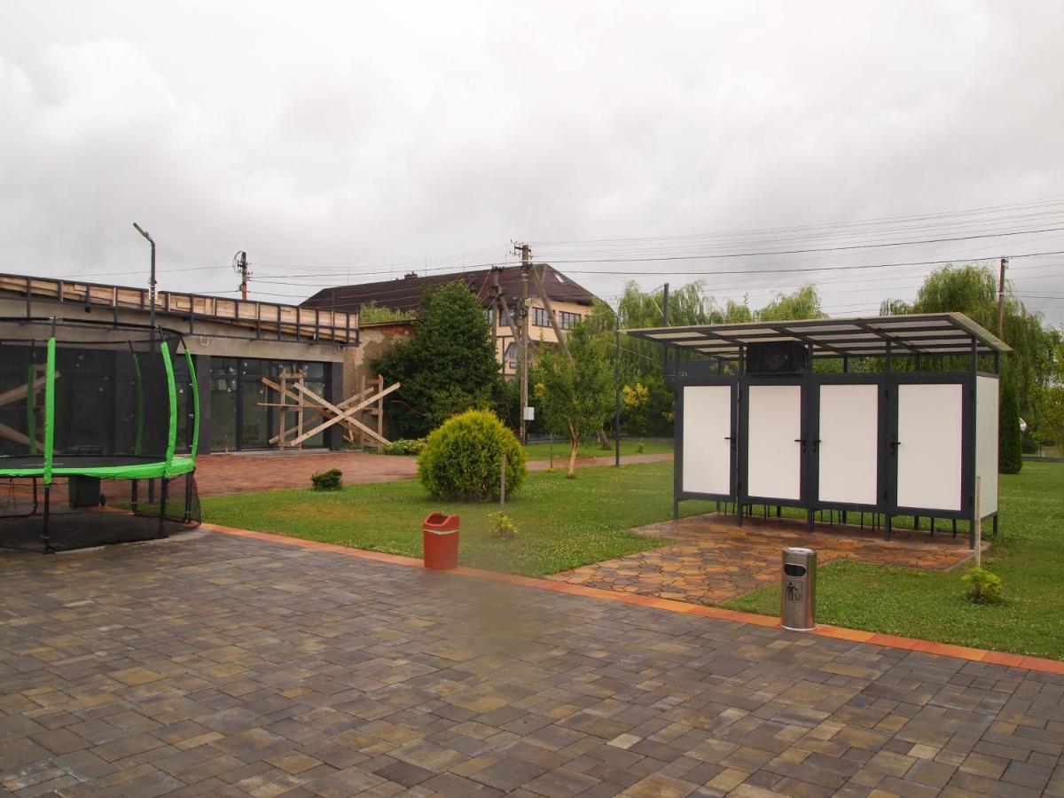 Tulipan Hotel Aquapark Vyshkove Luaran gambar