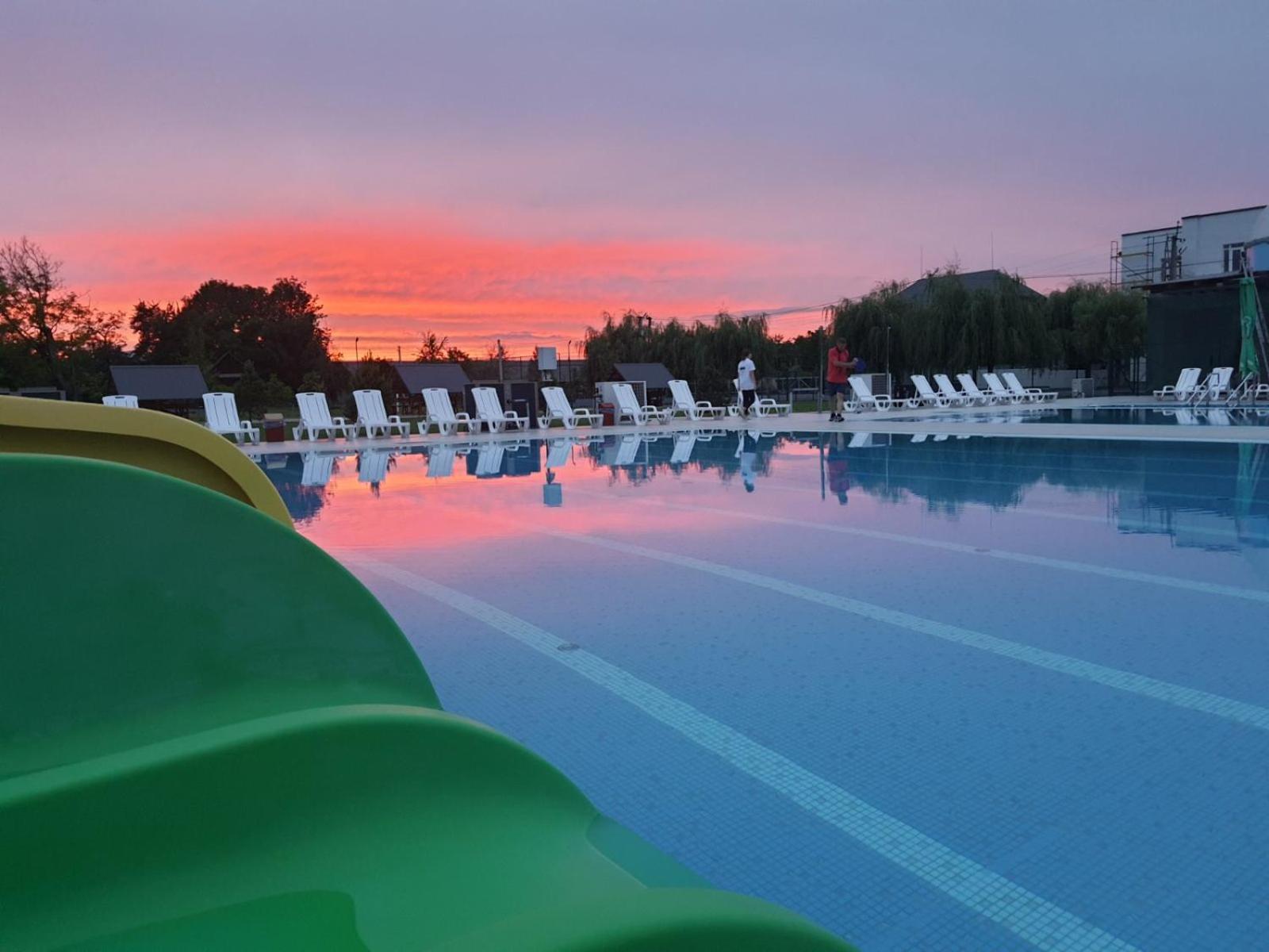 Tulipan Hotel Aquapark Vyshkove Luaran gambar