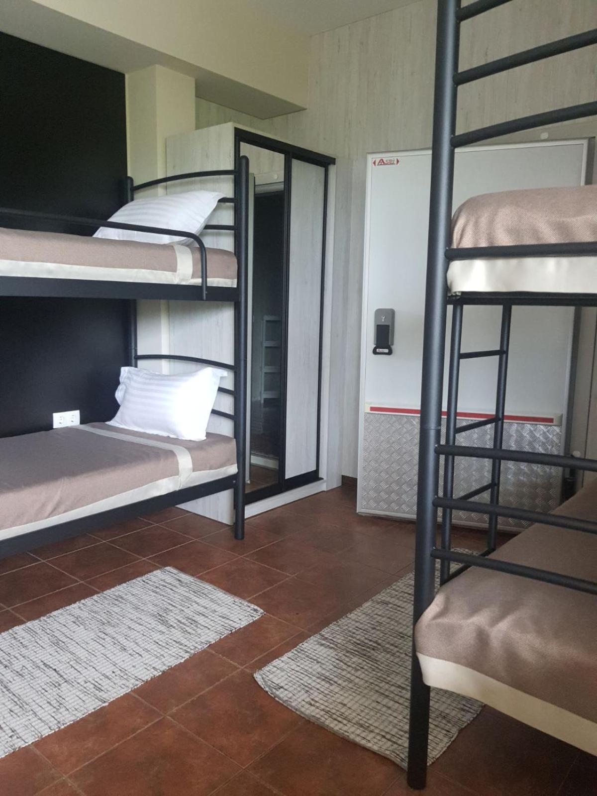Tulipan Hotel Aquapark Vyshkove Luaran gambar